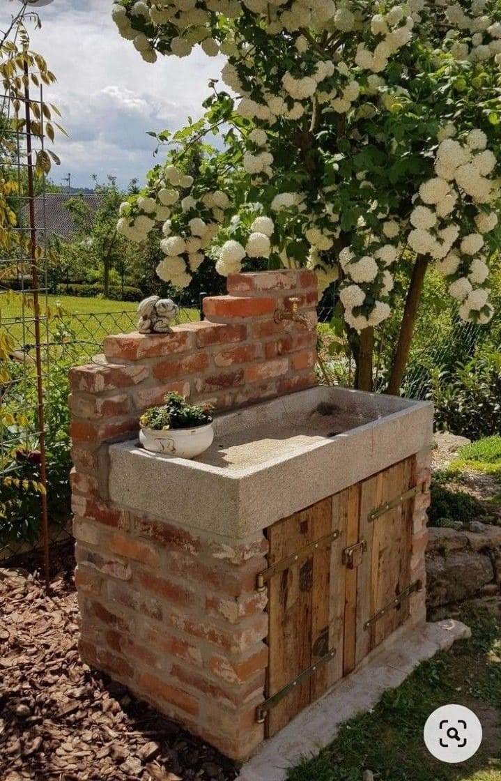 20 Brilliant Ideas for Reusing Old Bricks in Your Garden