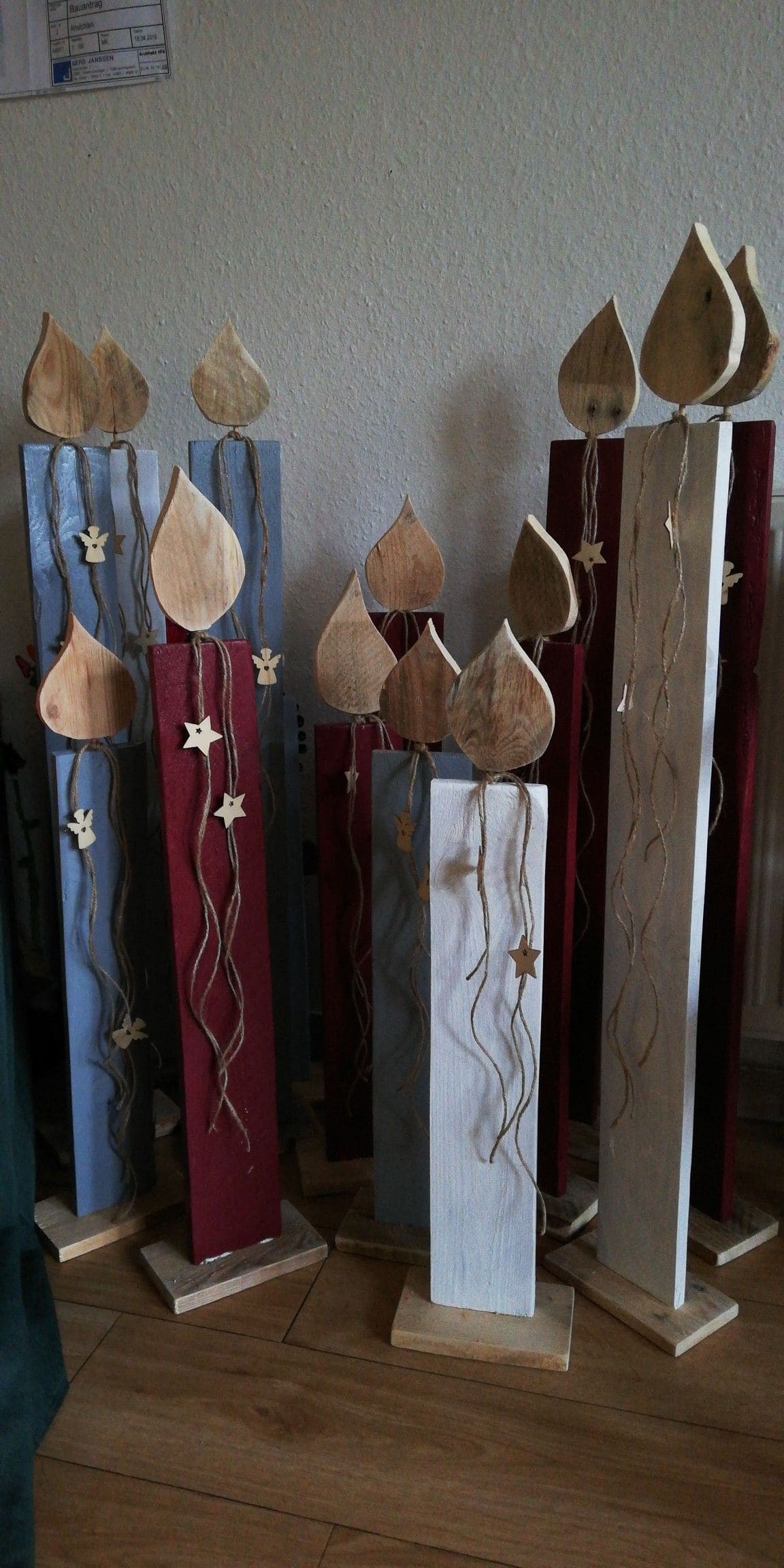 20 DIY Pallet Christmas Projects Full of Rustic Holiday Charm