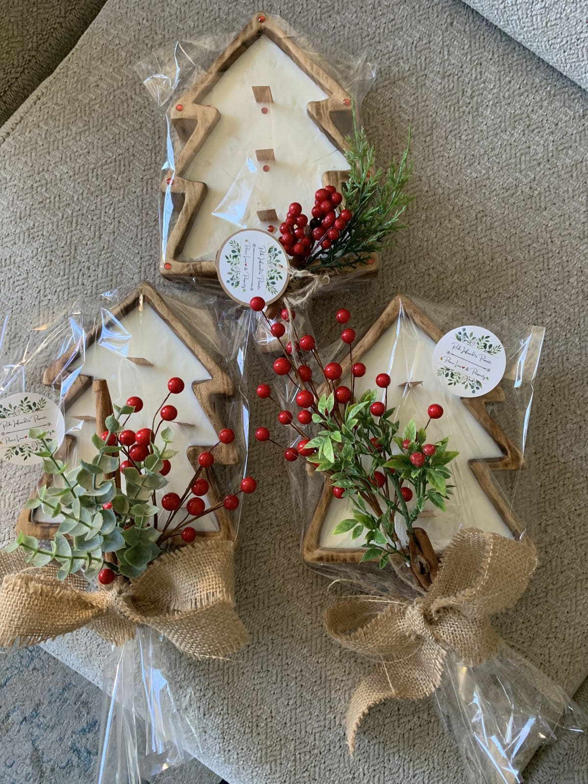 How to Make Festive Scented Tree Candles for Gifting