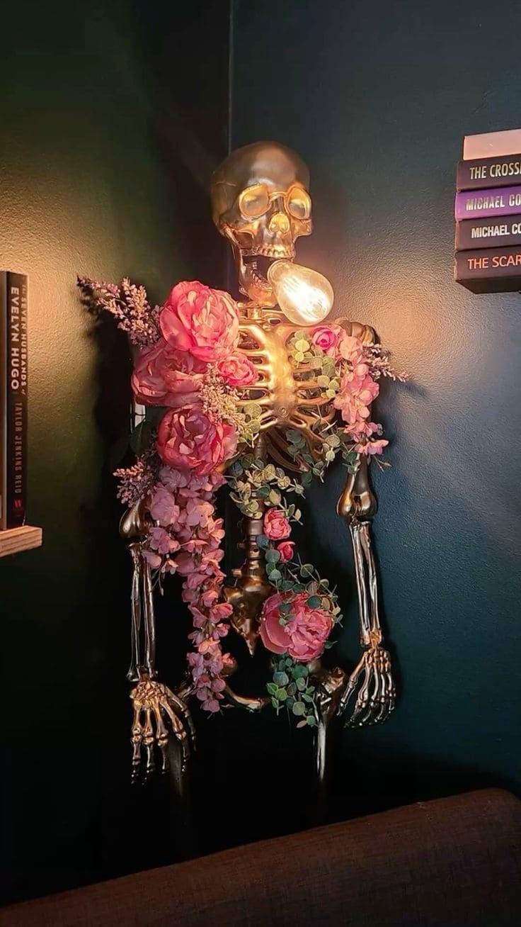Skeleton Bloom Lamp