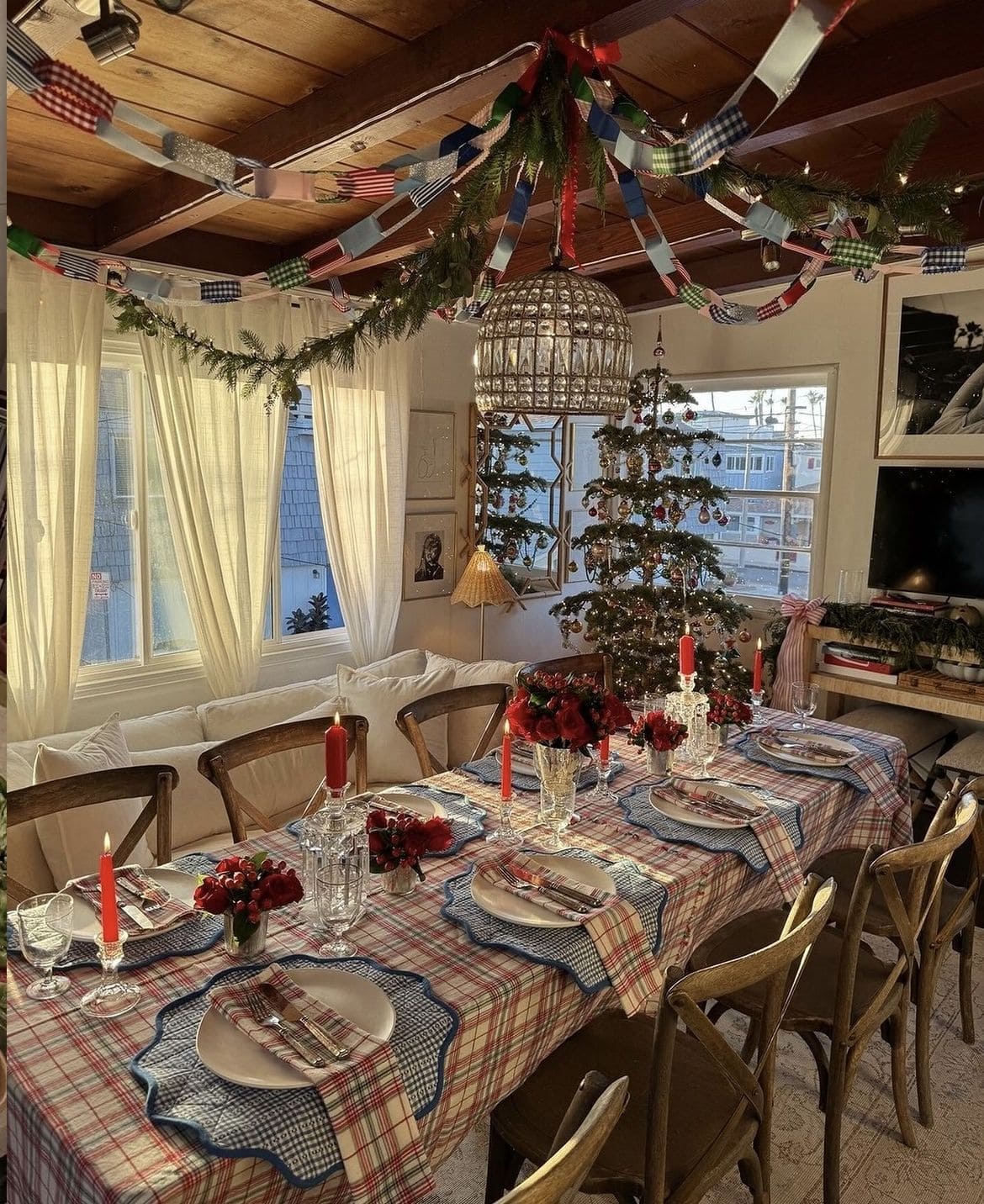Vintage Plaid Christmas Table