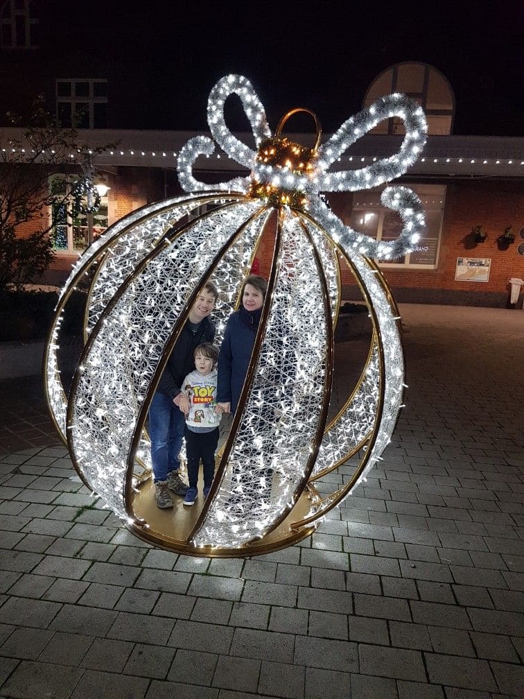 Walk-In Ornament Light Sculpture