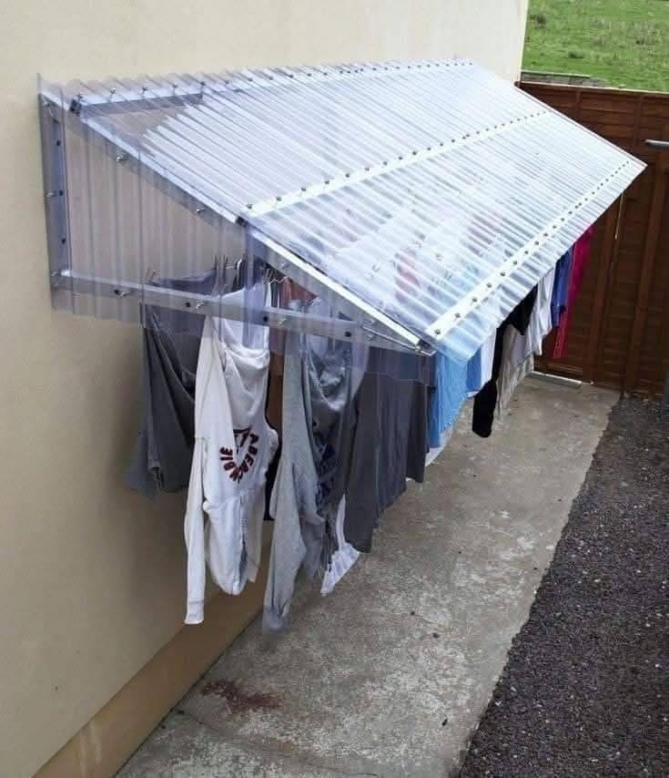 Clear Roof Laundry Shade