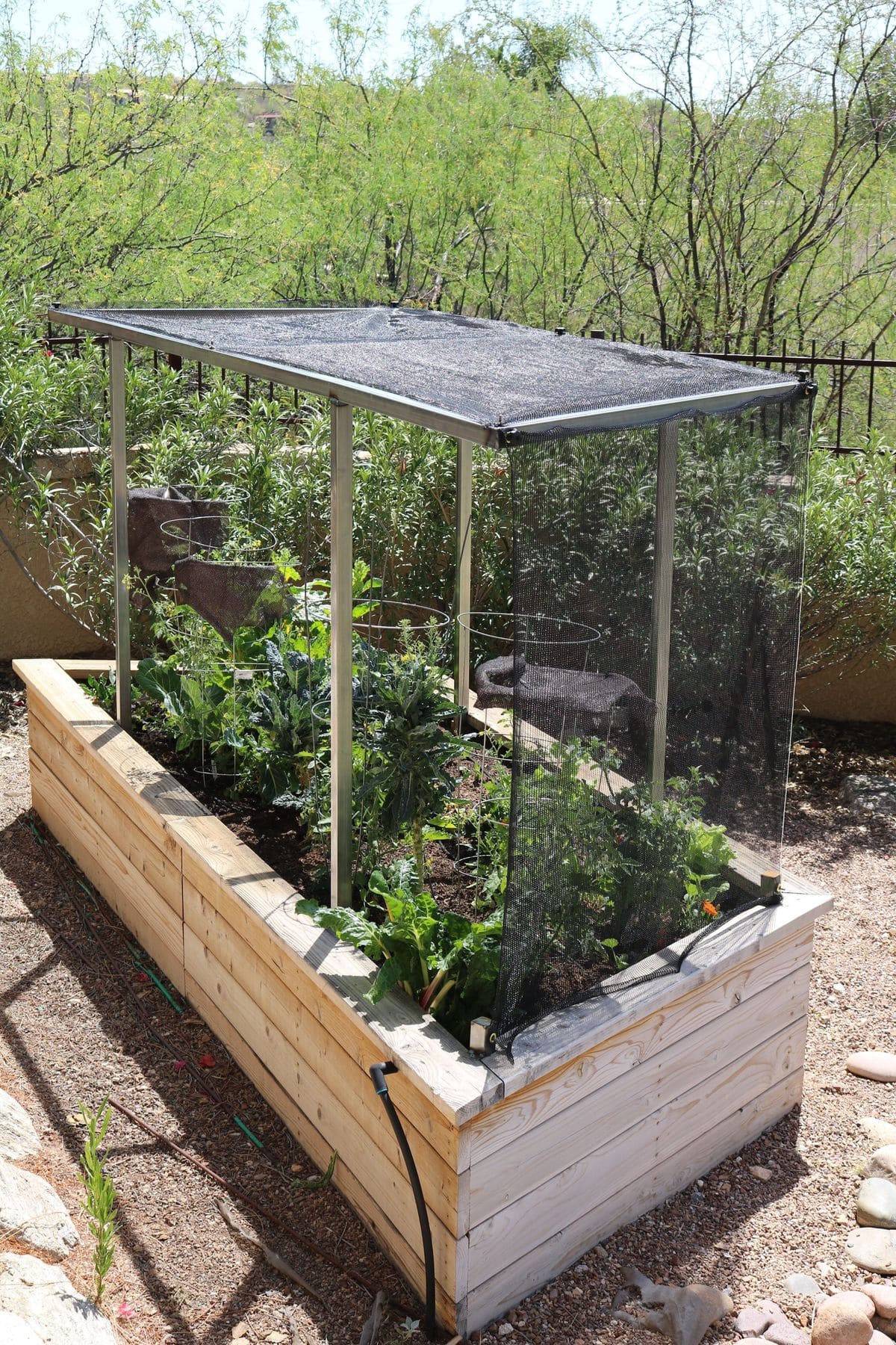 Compact Shade Shelter for Veggies