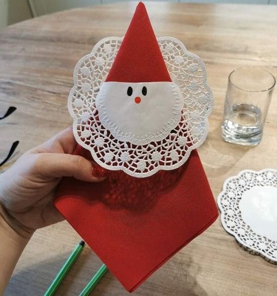 Full Guide to Making DIY Santa Napkin Holder Full Guide to Making DIY Santa Napkin Holder