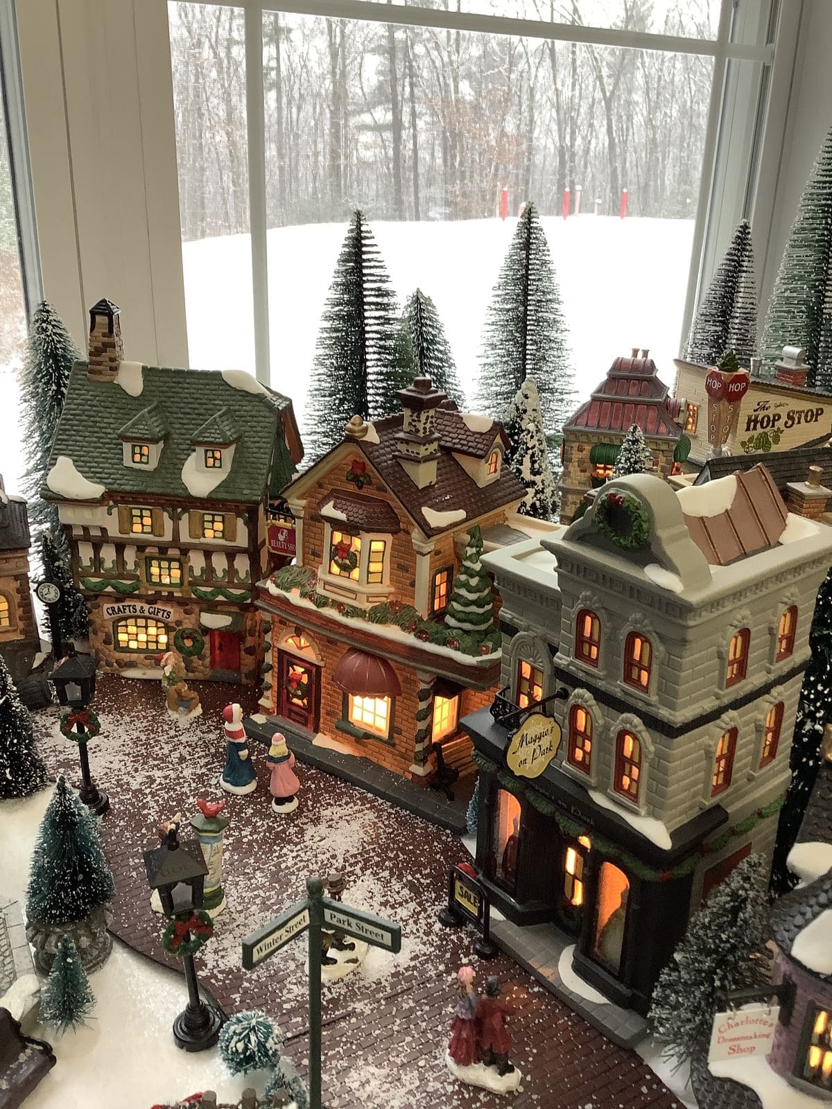 Old-Fashioned Christmas Street Scene