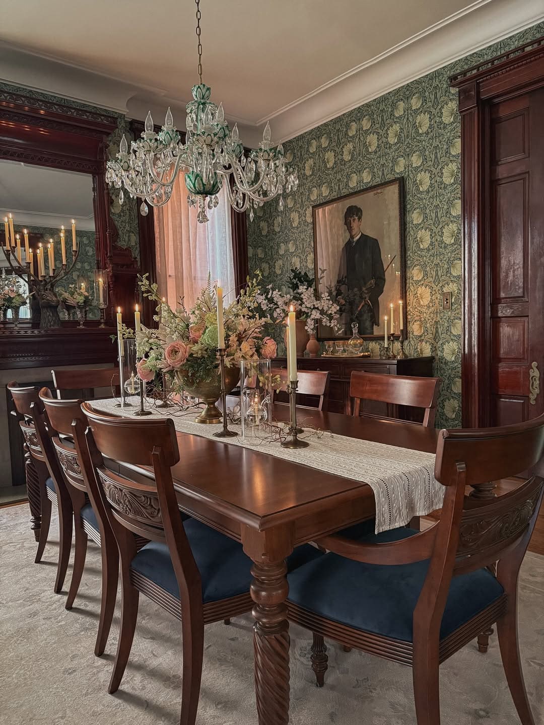 Romantic Edwardian Dining Retreat