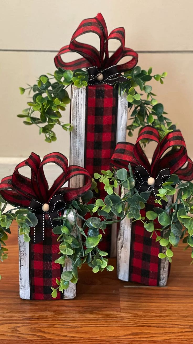 Rustic Plaid Gift Box Decor