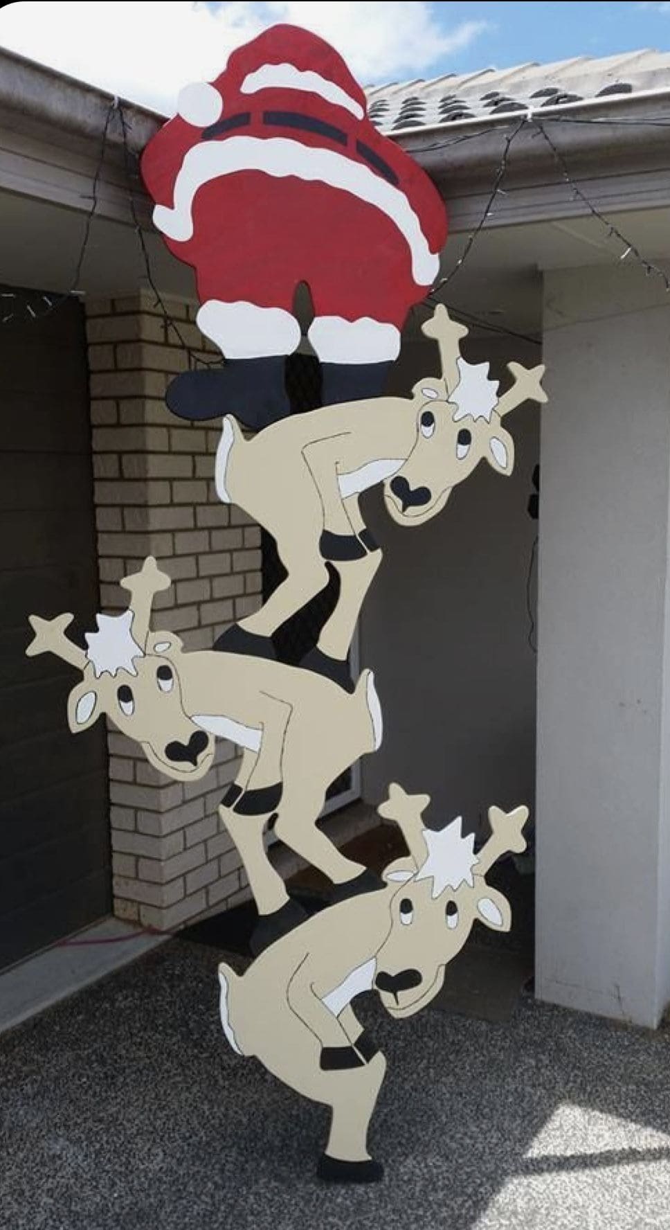 Santas Reindeer Rescue Scene