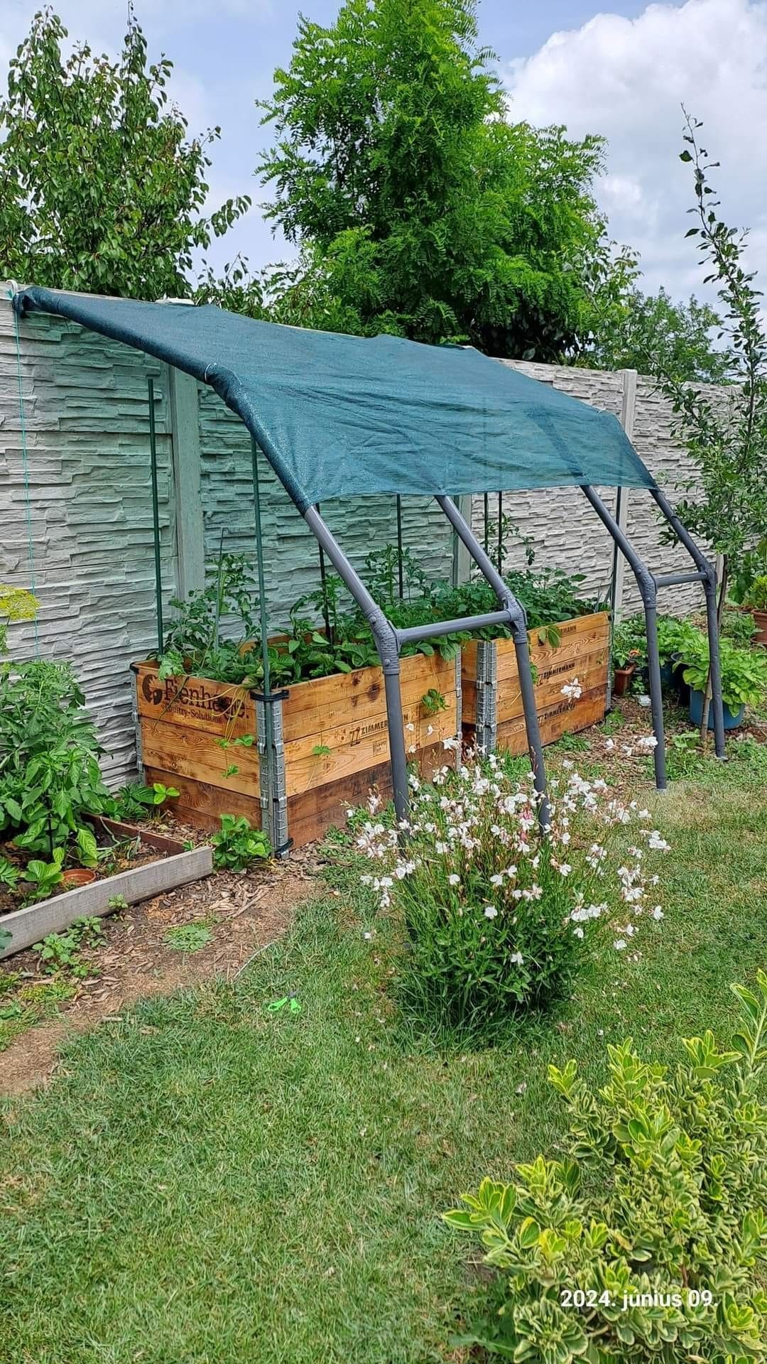 Simple Garden Shade Tunnel