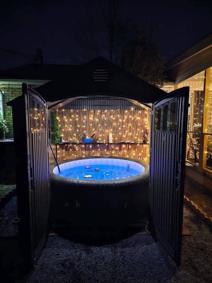 20 Outdoor Hot Tub Setups That Redefine Home Relaxation Starry Night Backyard Spa