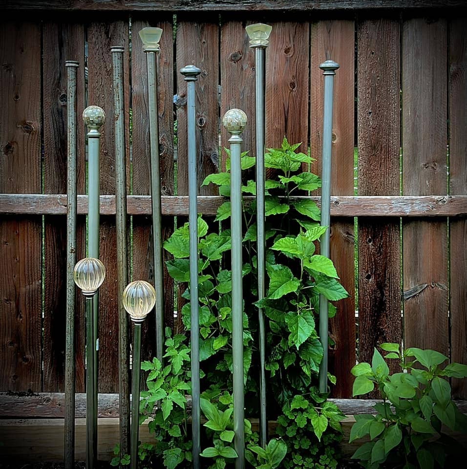 How to Turn Thrifted Curtain Rods Into Stylish Garden Plant Supports How to Turn Thrifted Curtain Rods Into Stylish Garden Plant Supports