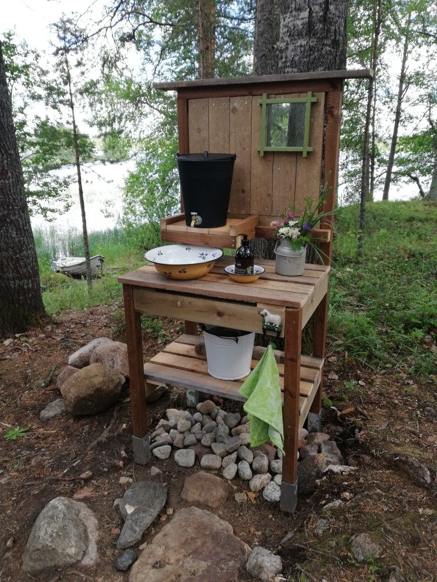 22 Brilliant Hand-Washing Station Ideas for Indoors & Outdoors Forest-Edge Hand-Wash Stand