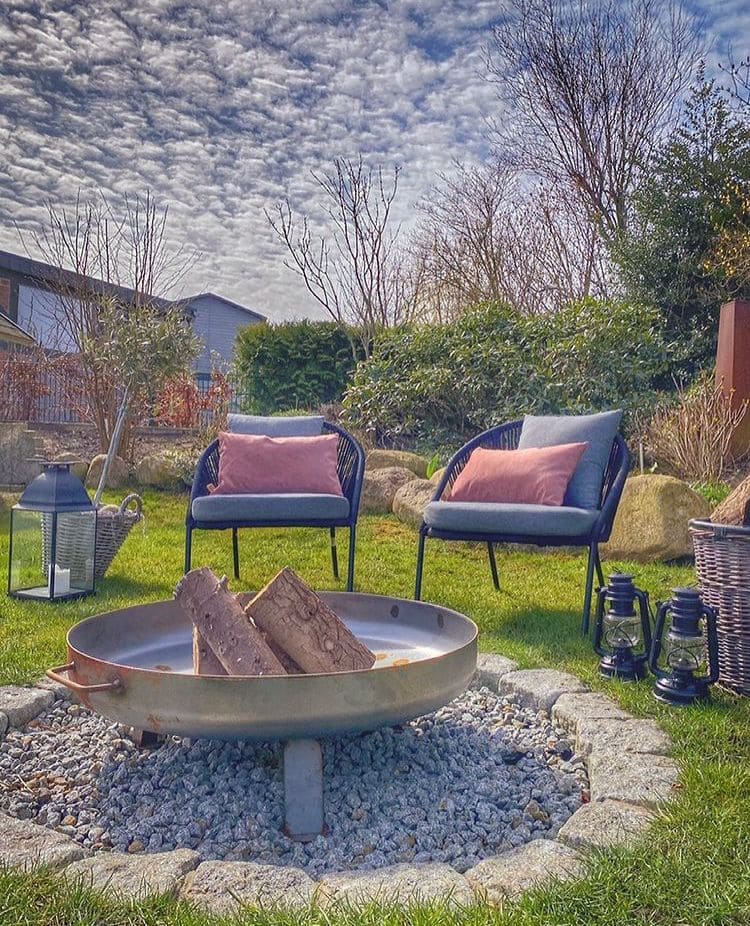 Minimalist Metal Bowl Fire Pit Setup