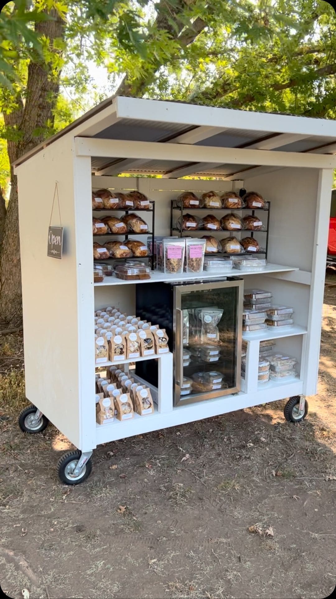 22 Charming DIY Farm Stand Ideas to Inspire Your Homestead Modern Mobile Bakery Stand