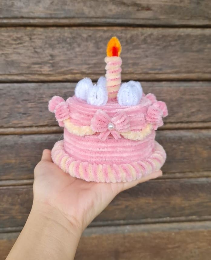 Pipe Cleaner Birthday Cake Decoration