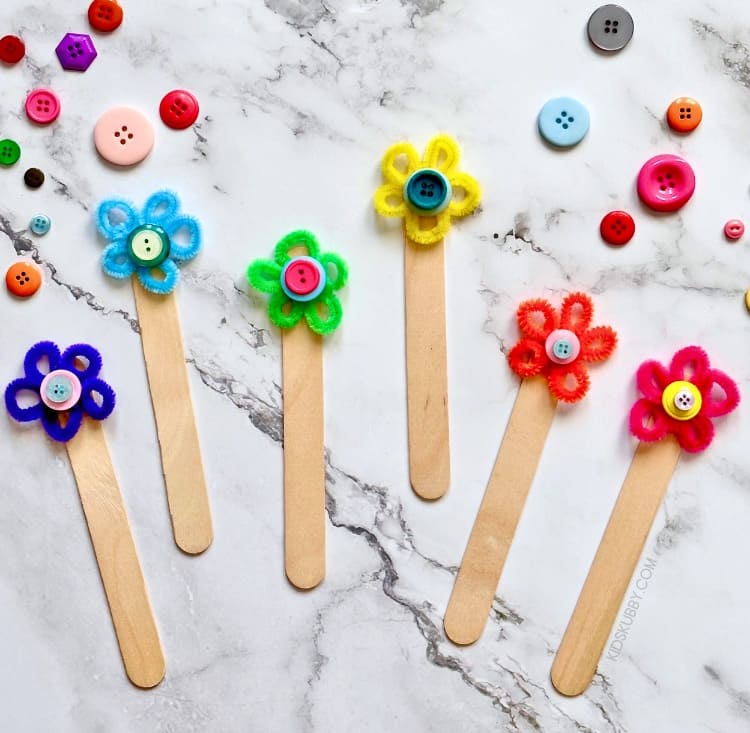 Pipe Cleaner Flower Stick Crafts