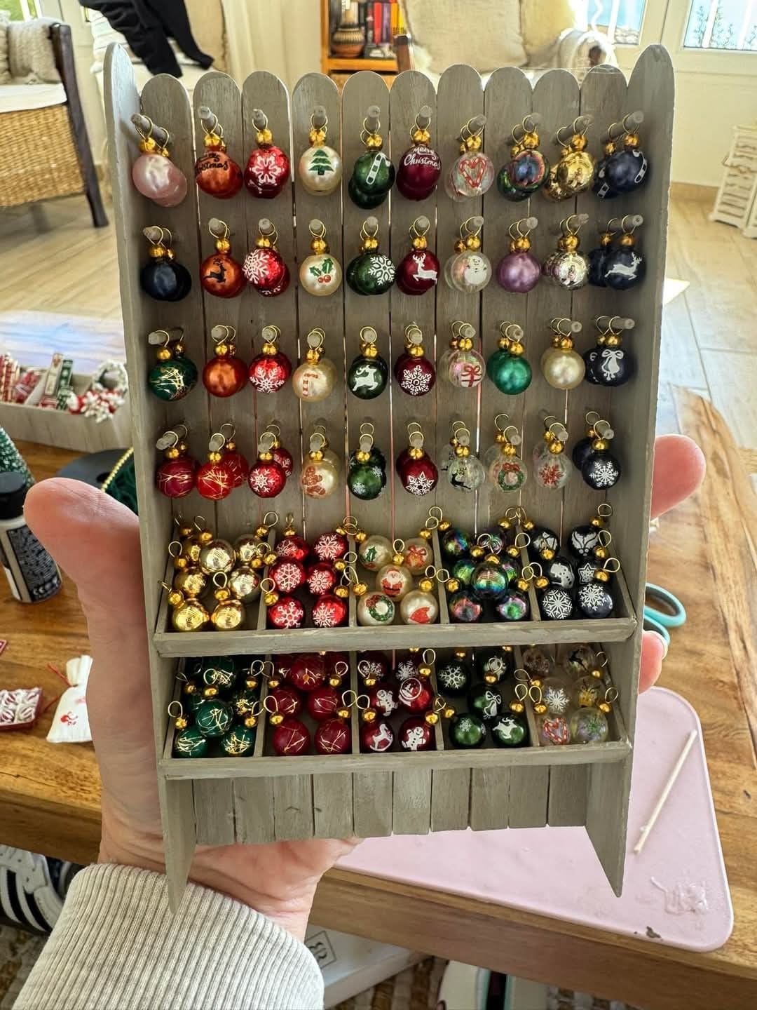 Mini Ornament Market Stand