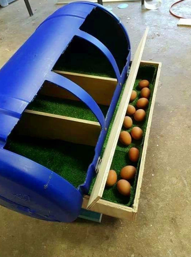 Repurposed Large Barrel Nesting Box