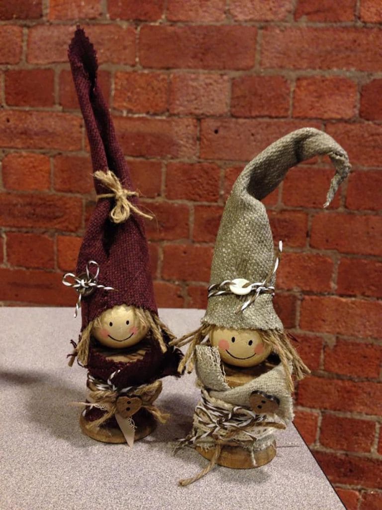 20 Creative Wooden Spool Craft Ideas to Brighten Your Home Wooden Spool Gnome Decorations