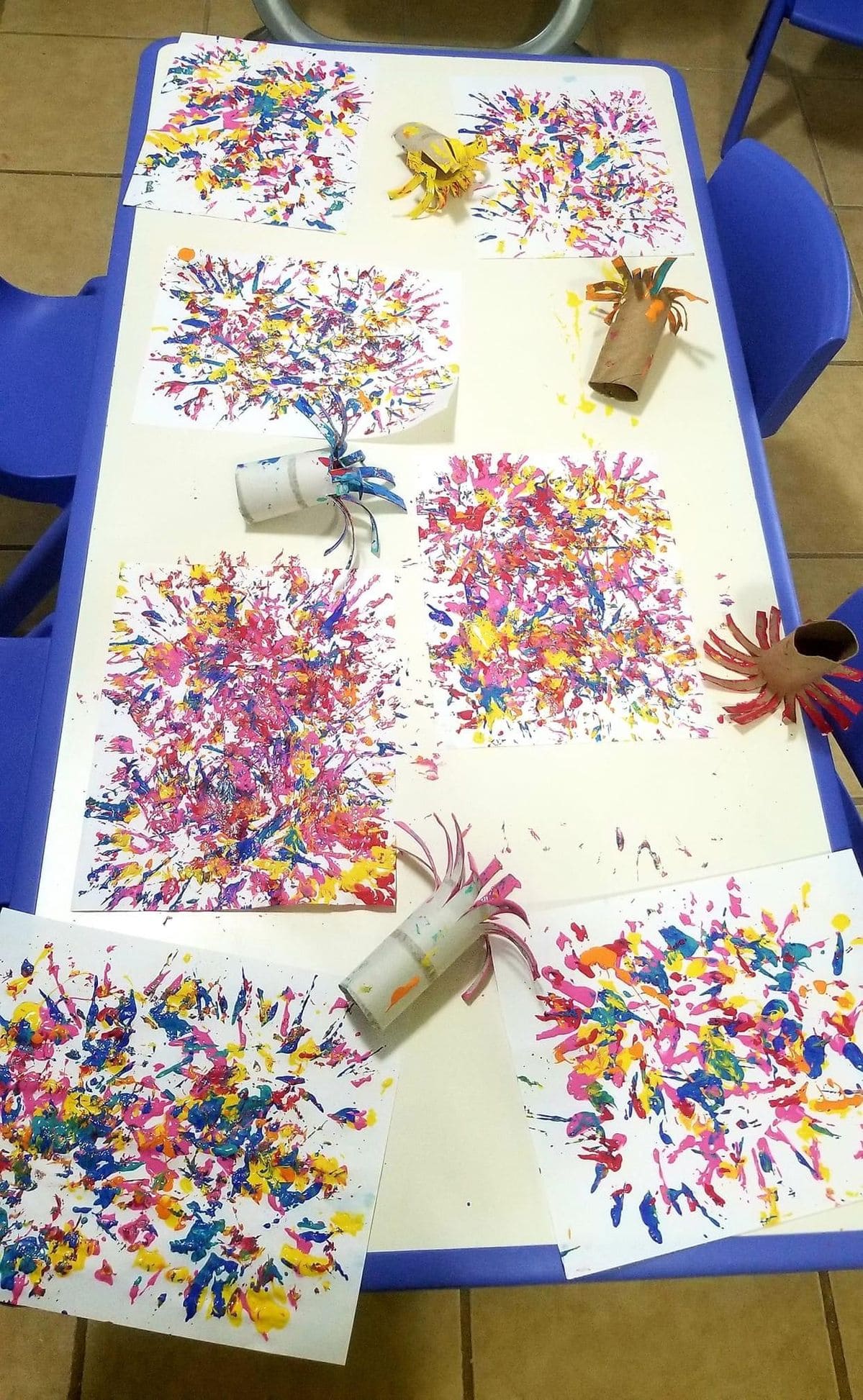 20 Simple DIY Printing Projects Made With Things You Already Have Cardboard Roll Burst Prints