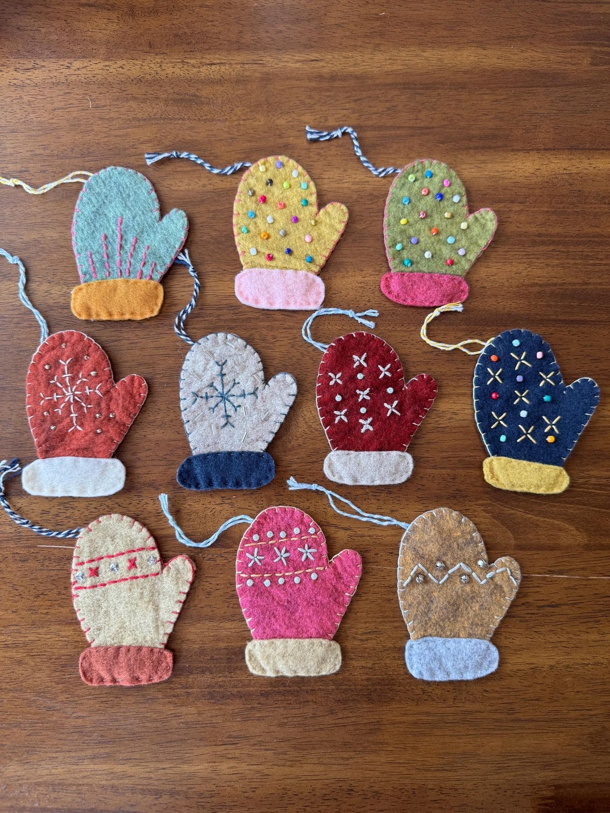 Hand-Stitched Felt Mitten Garland