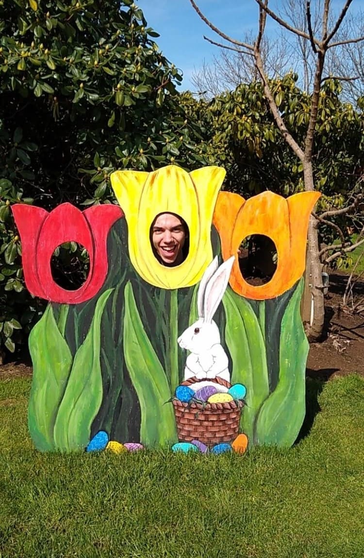 20 Easter Yard Decor Ideas to Create a Memorable Celebration Tulip Cutout Easter Photo Board